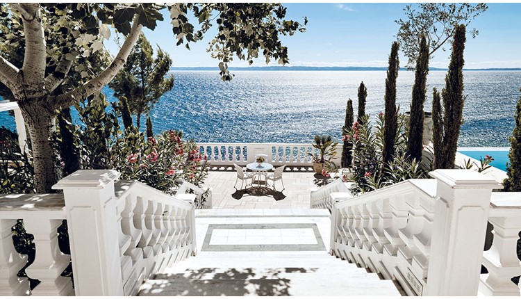 The Danai, Халкидики